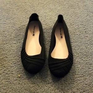 Black flats